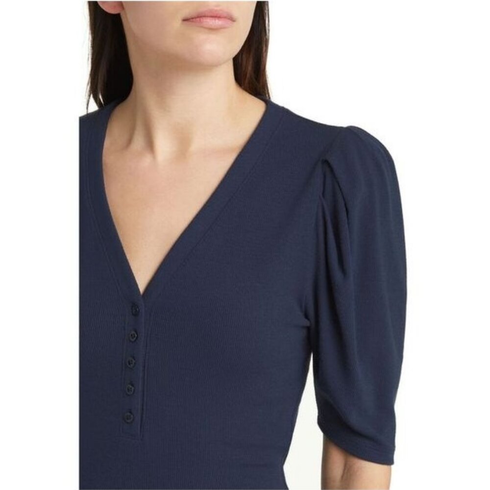 Frame Women's Rib Ruched Sleeve Henley Tee V -neck Small Navy New with Tag - Picture 3 of 6